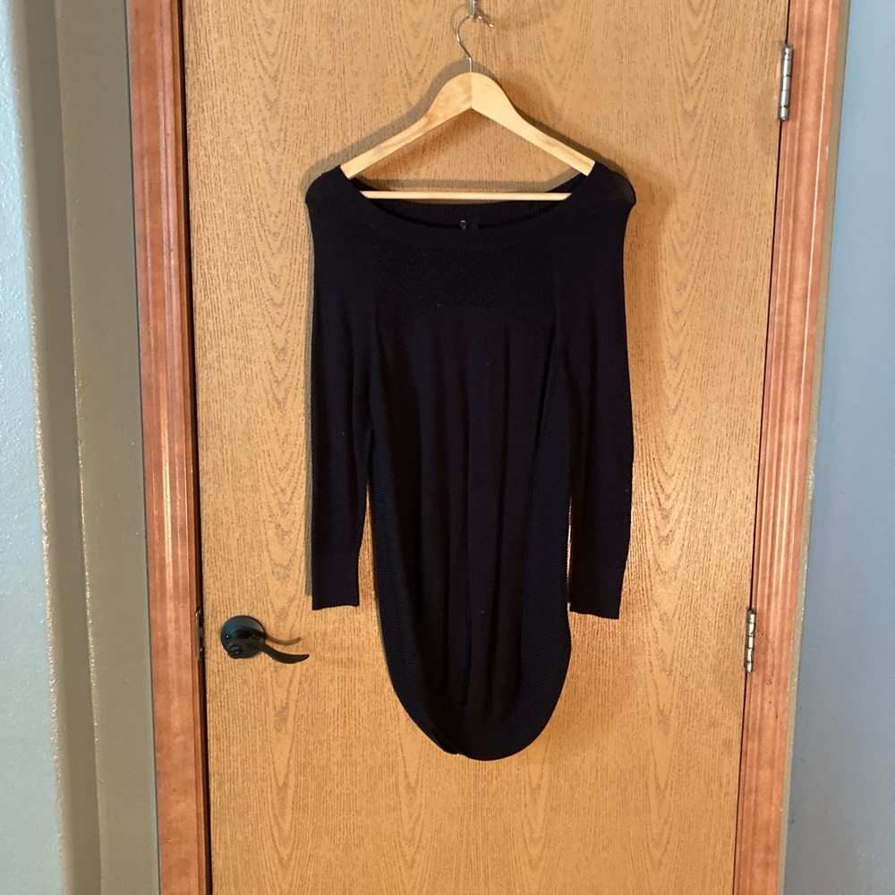 Cute loooooong Maurice’s black sweater size M